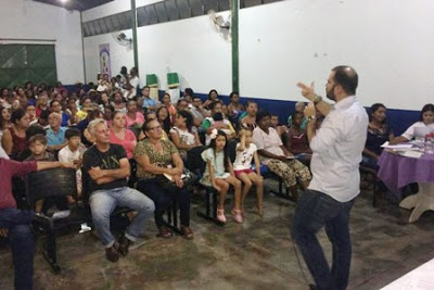 Promotores fazem palestra no Creas de Monte Alegre de Goiás
