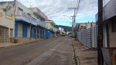 Comércio de Campos Belos fecha as portas. Supermercados estipulam regras. Descumprimento dá cadeia