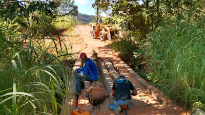 Ponte restaurada por fazendeiro