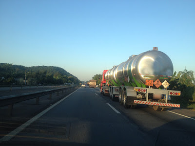 Falta de abastecimento de insumos, fechamento de aeroportos, aumento nos fretes e até rodízios municipais são entraves enfrentados pelo setor de saúde