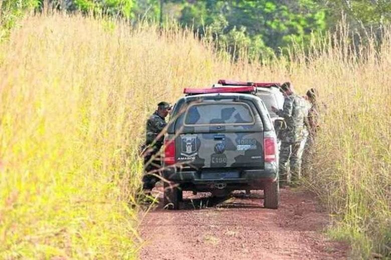 Bêbado, homem se apodera de faca, afirmando ser “Lázaro”, e fere esposa