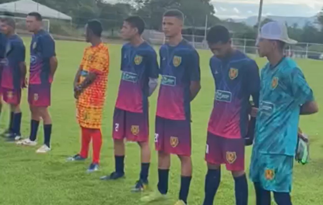 Prefeitura de Divinópolis de Goiás faz torneio de Sábado de Aleluia e inaugura iluminação de led do Estádio Municipal