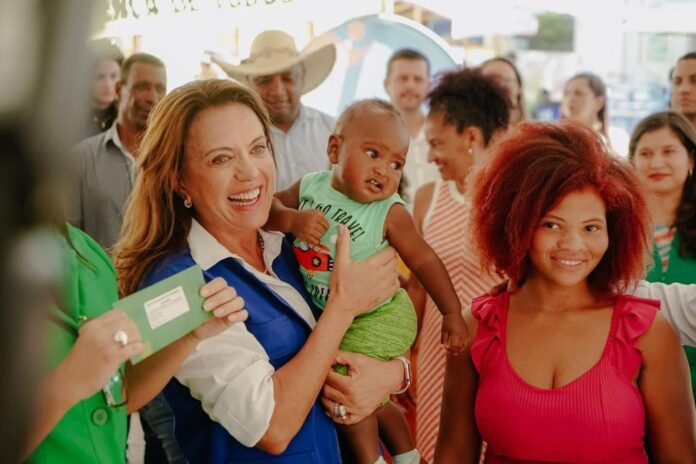 Gracinha Caiado reforça compromisso com comunidade quilombola, em Cavalcante (GO)
