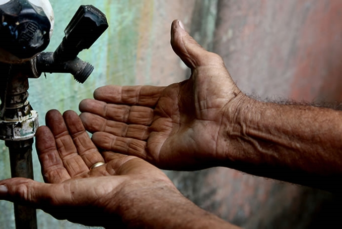 Distrito Porteiras (GO) está sem água nas torneiras