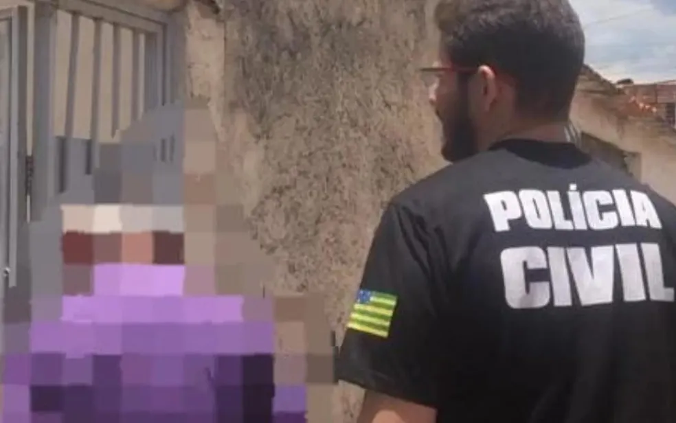 Avô é preso suspeito de estuprar netos de 4 e 2 anos quando eles iam para sua casa