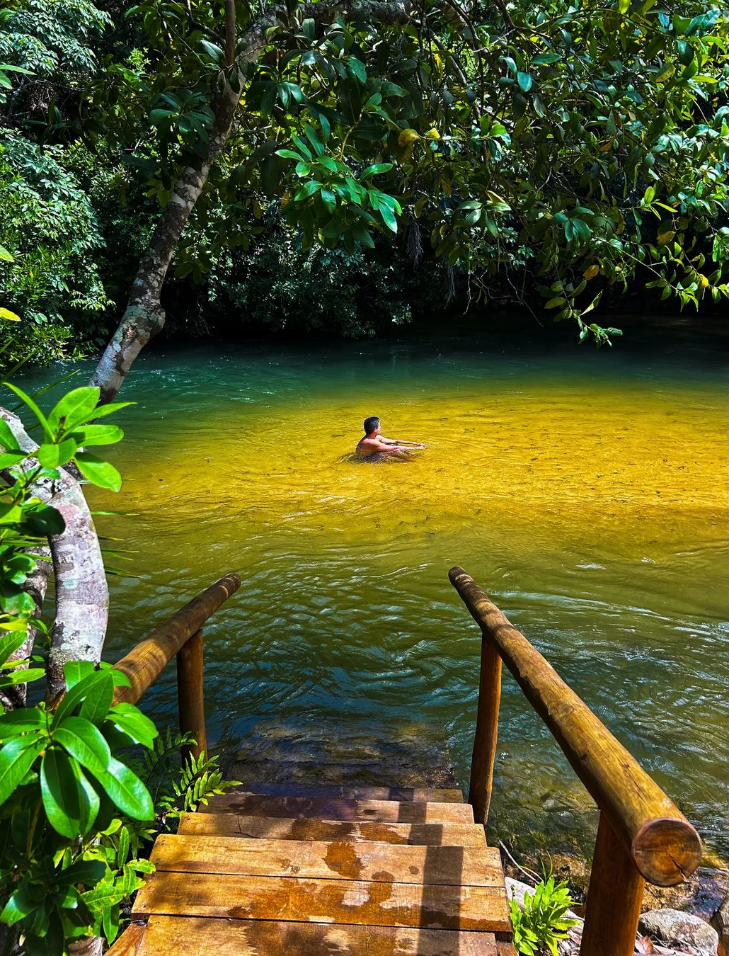 Divisa de Goiás e Tocantins guarda uma prainha pouco conhecida que parece um oásis no Cerrado