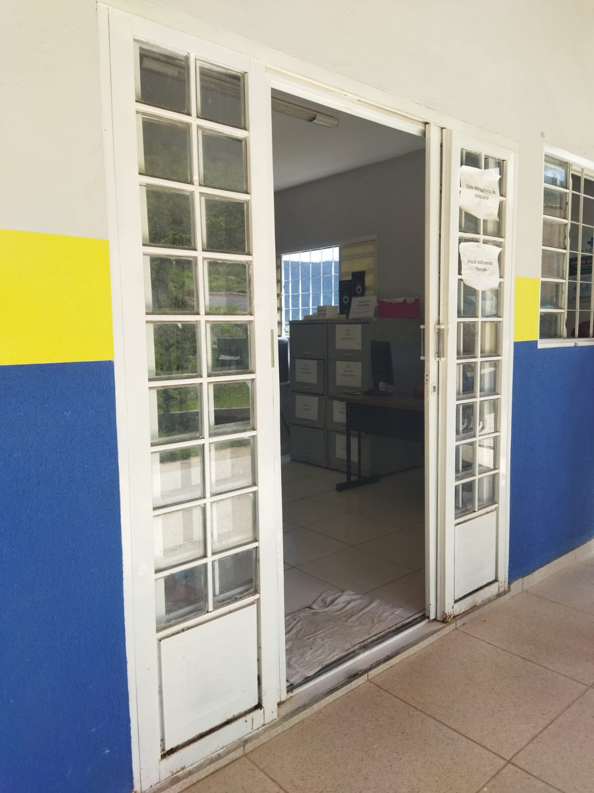 É muito precário o atendimento da saúde em Campos Belos (GO), diz mãe de criança