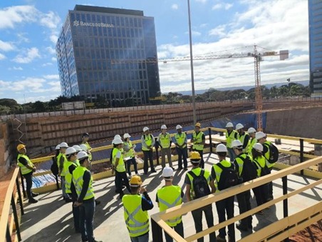 Um dos maiores empreendimentos corporativos em construção na América Latina recebe estudantes de Engenharia