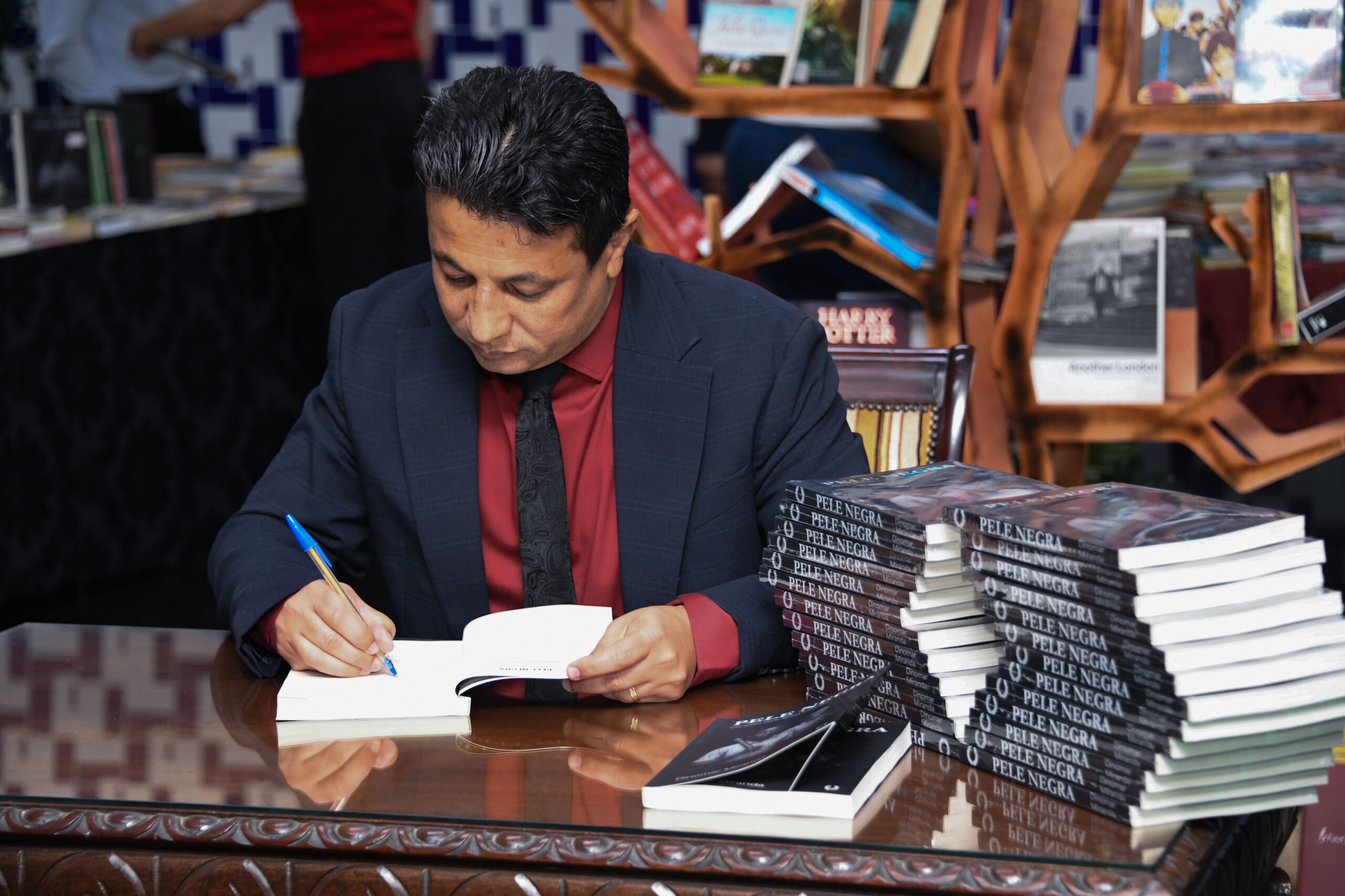 UFT de Arraias (TO) recebe lançamento do romance “Pele Negra”, obra que dialoga profundamente com a história do Nordeste de Goiás e do Sudeste do Tocantins