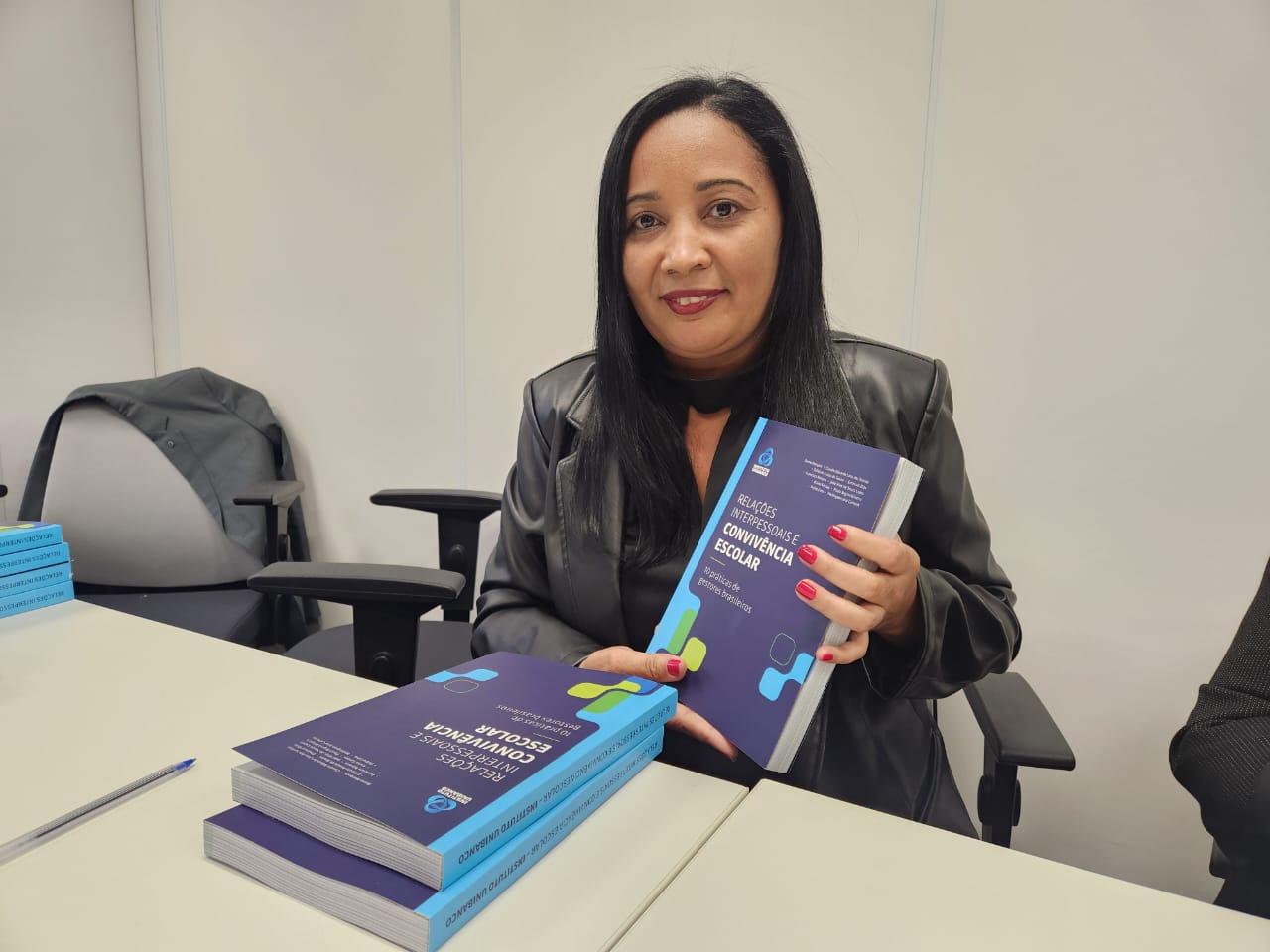 Diretora de escola estadual de Paranã (TO) é destaque em edital nacional de práticas gestoras sobre relações interpessoais e convivência