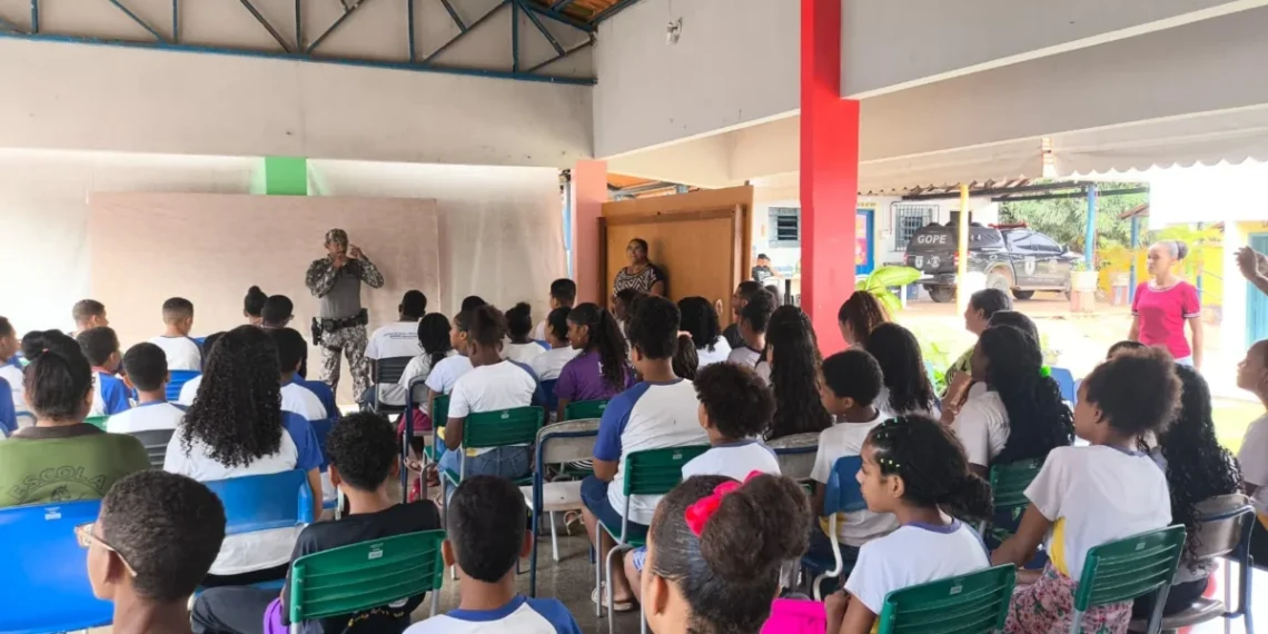 Polícia Civil realiza palestras sobre bullying e violência escolar em comunidade rural de Arraias (TO)
