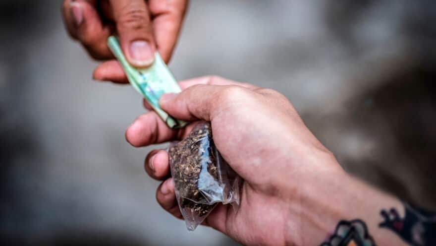 Polícia Civil cumpre mandados de prisão contra mãe e filhas condenadas por tráfico de drogas