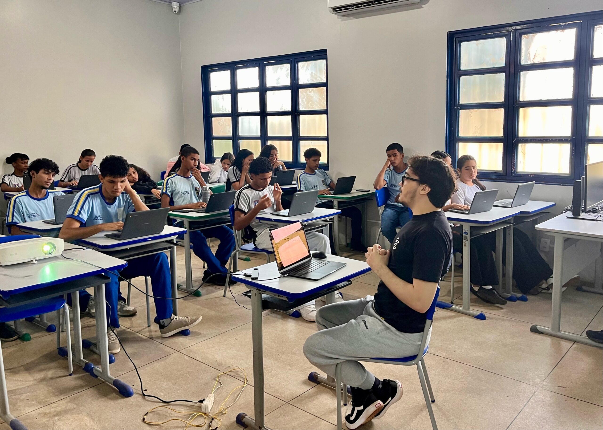 Seduc promove maratona tecnológica para estudantes da rede estadual