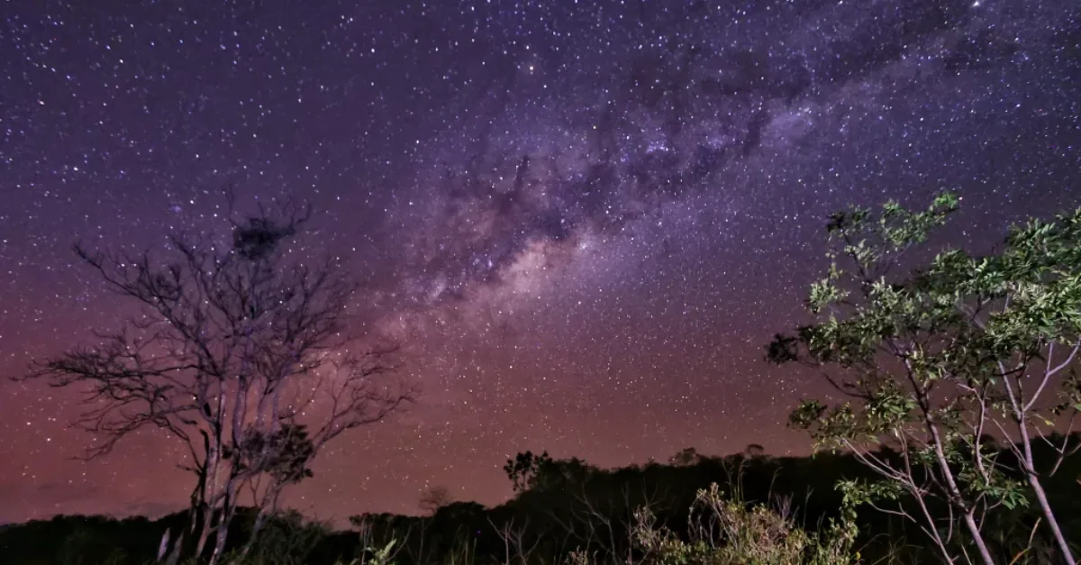 Turismo sob as estrelas: Parque Nacional da Chapada dos Veadeiros lança trilha noturna pelos Saltos